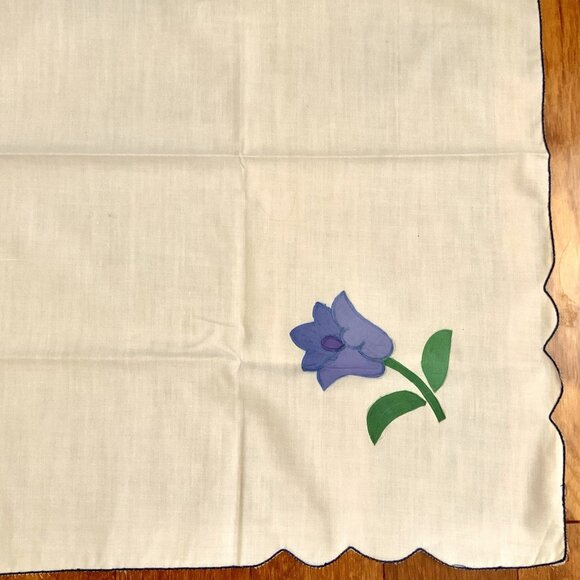Appliquéd Pansy Flowers Blue On White Square Tablecloth 33.5”x34” Rolled Hem - Picture 3 of 11